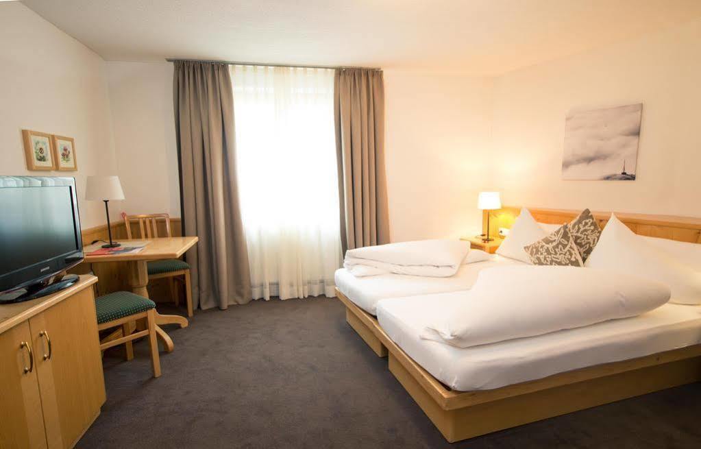 Hotel Montfort Sankt Anton am Arlberg Bagian luar foto